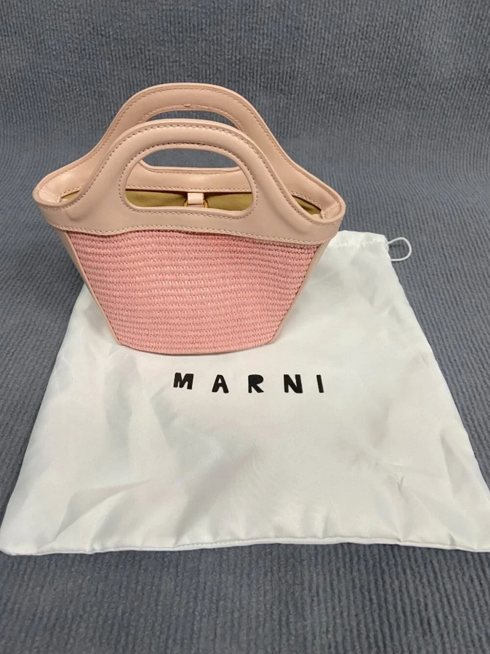 🌸Marni Blush Pink Raffia Mini Bucket Bag Leather Trim Removable Crossbody Strap